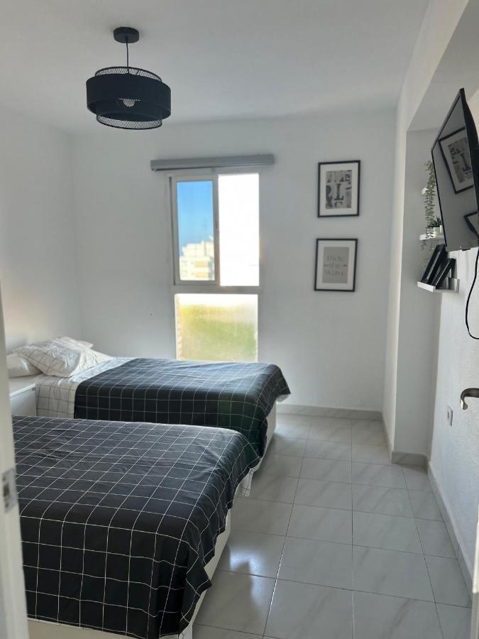 בנאלמדנה Apartamentos Acuario מראה חיצוני תמונה