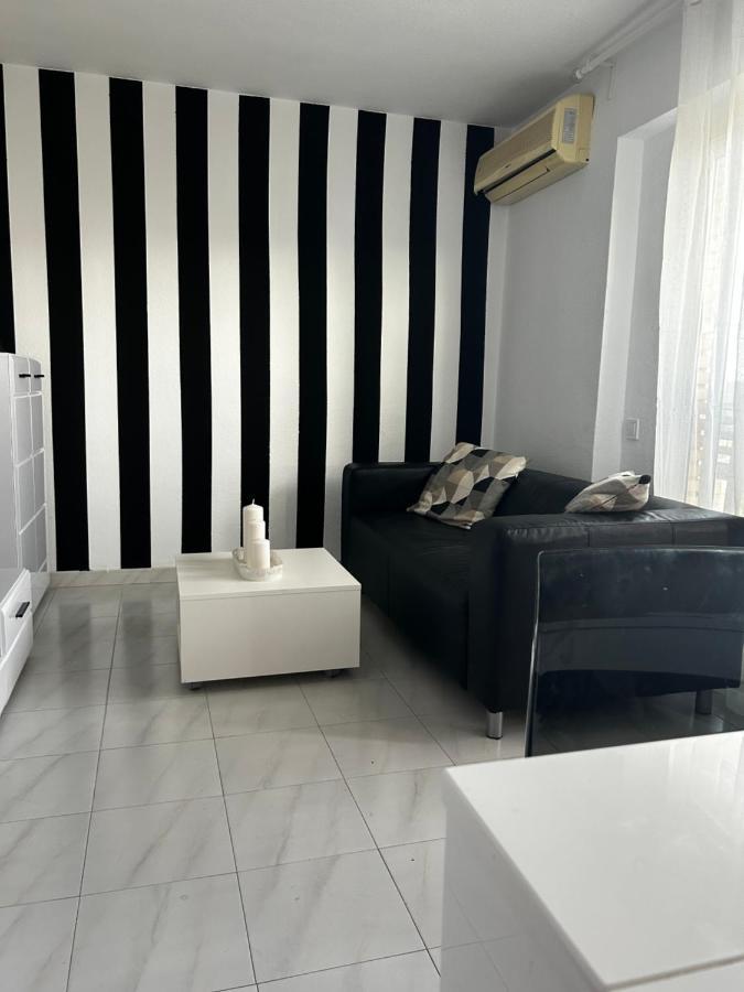 בנאלמדנה Apartamentos Acuario מראה חיצוני תמונה