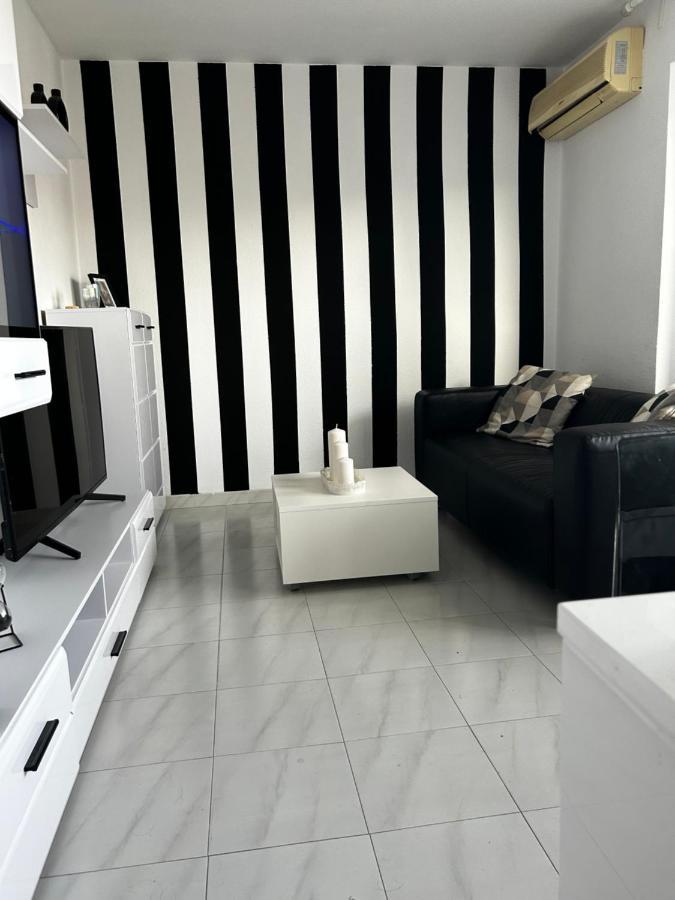 בנאלמדנה Apartamentos Acuario מראה חיצוני תמונה