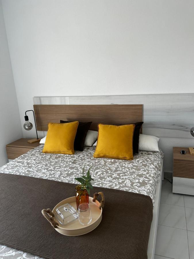 בנאלמדנה Apartamentos Acuario מראה חיצוני תמונה